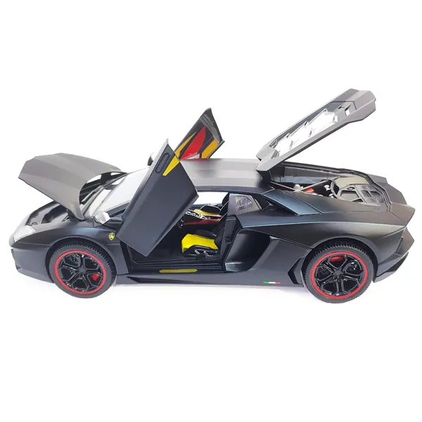 Maquette Lamborghini Aventador 07