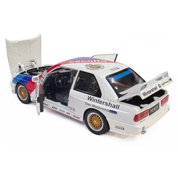 Maquette BMW M3 E30 05